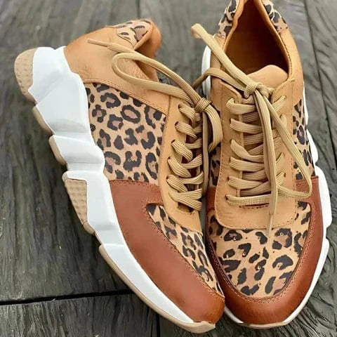 Savannah Motion Sneaker