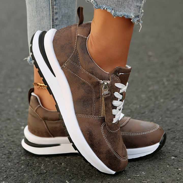 Daisy Orthopedic Sneaker