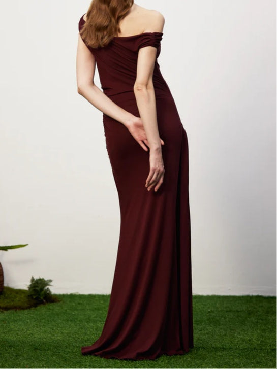 Burgundy solid tight fishtail maxi dress