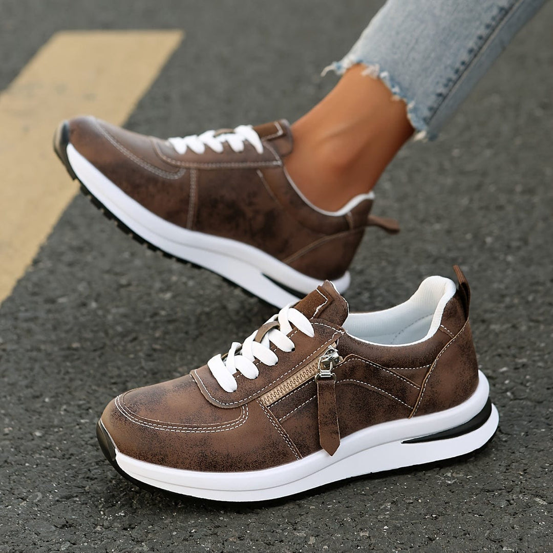 Daisy Orthopedic Sneaker