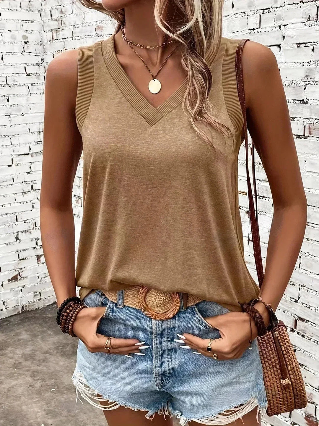 Assila V-Neck Top