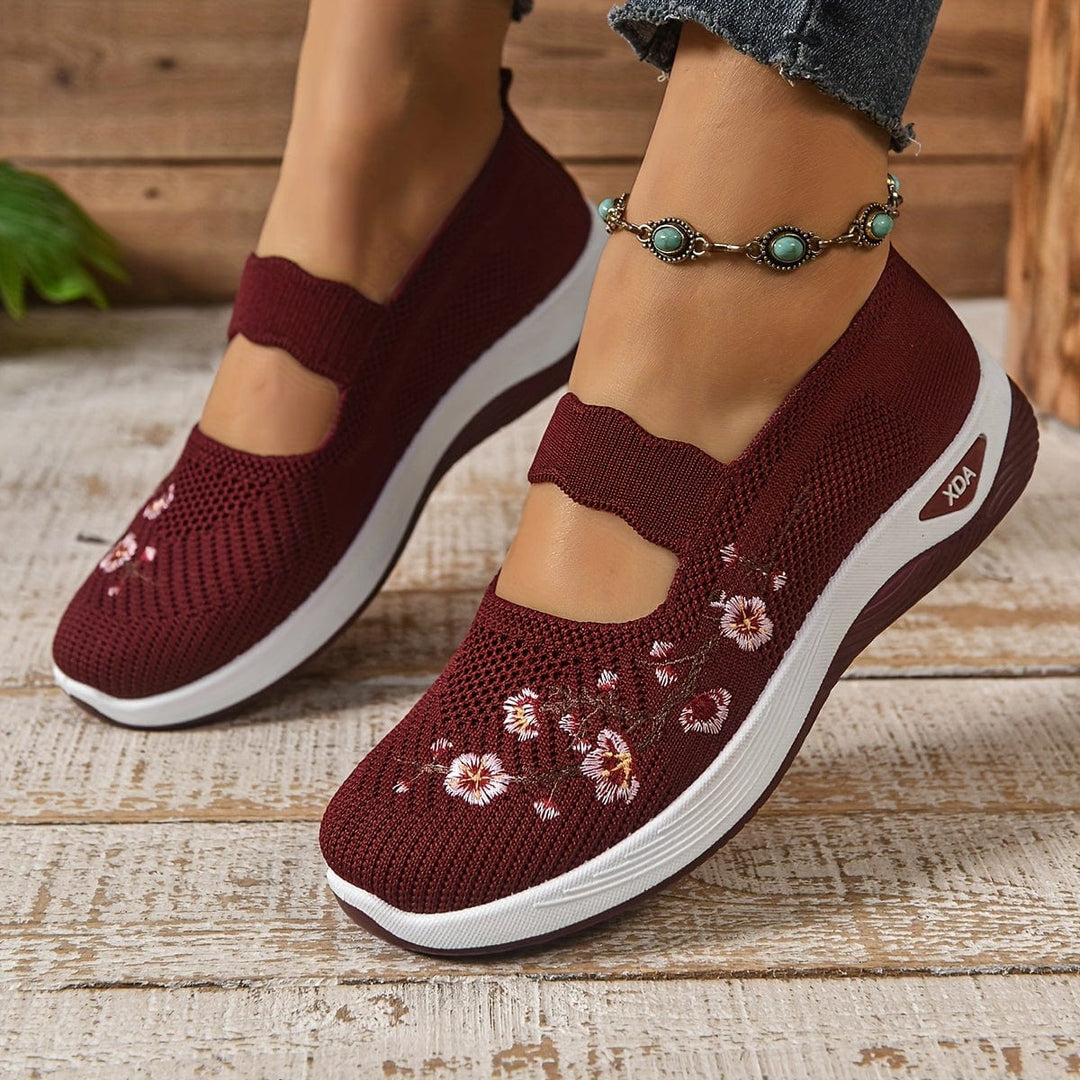 Clara Bloom Trainers