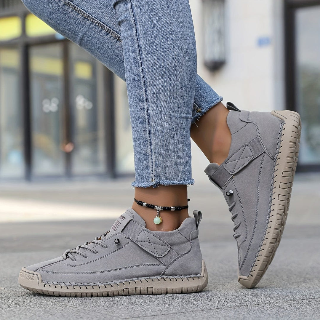 Amira Celeste Orthopedic Sneaker