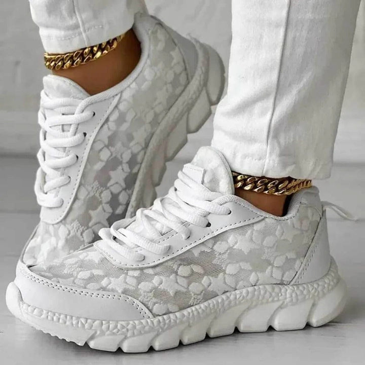 Sienna Bloom Lace Runners