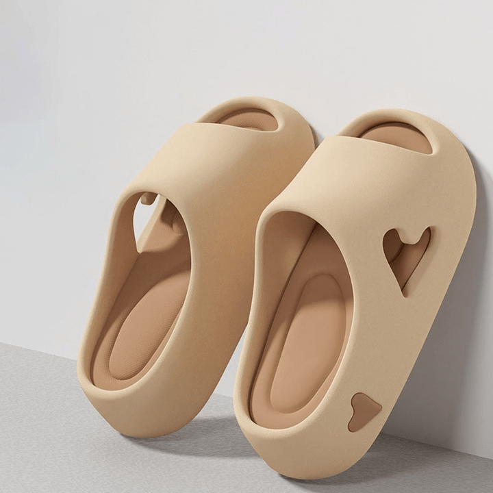 Puffluv Heart-Cutout Cloud Slides