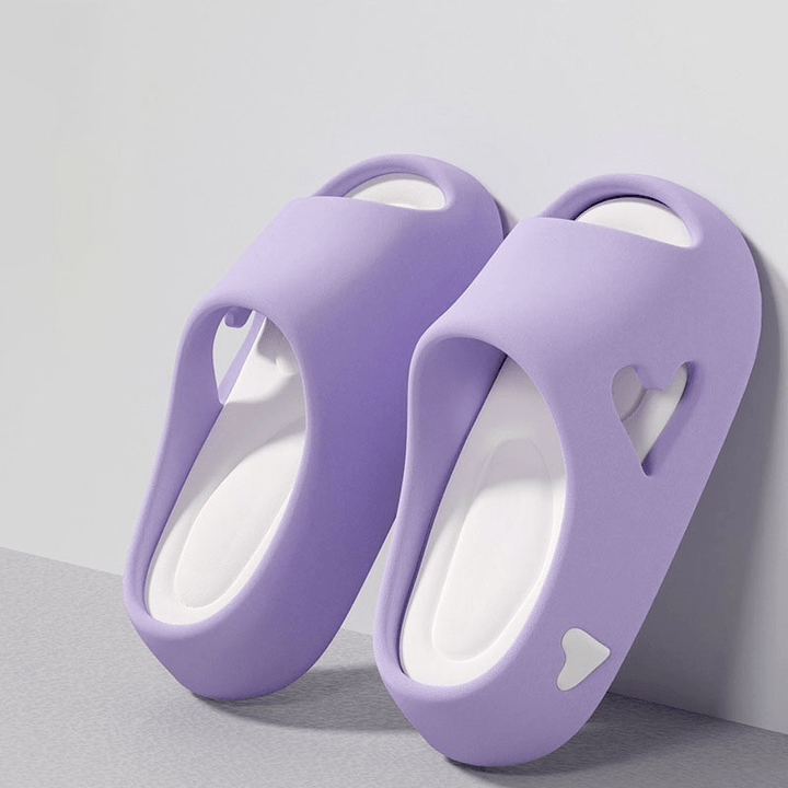 Puffluv Heart-Cutout Cloud Slides