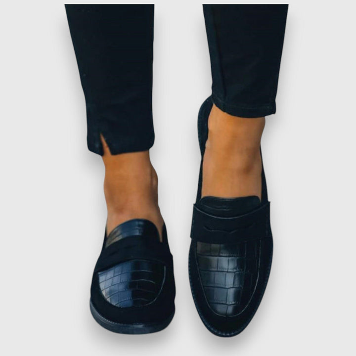 Liny Leather Loafer