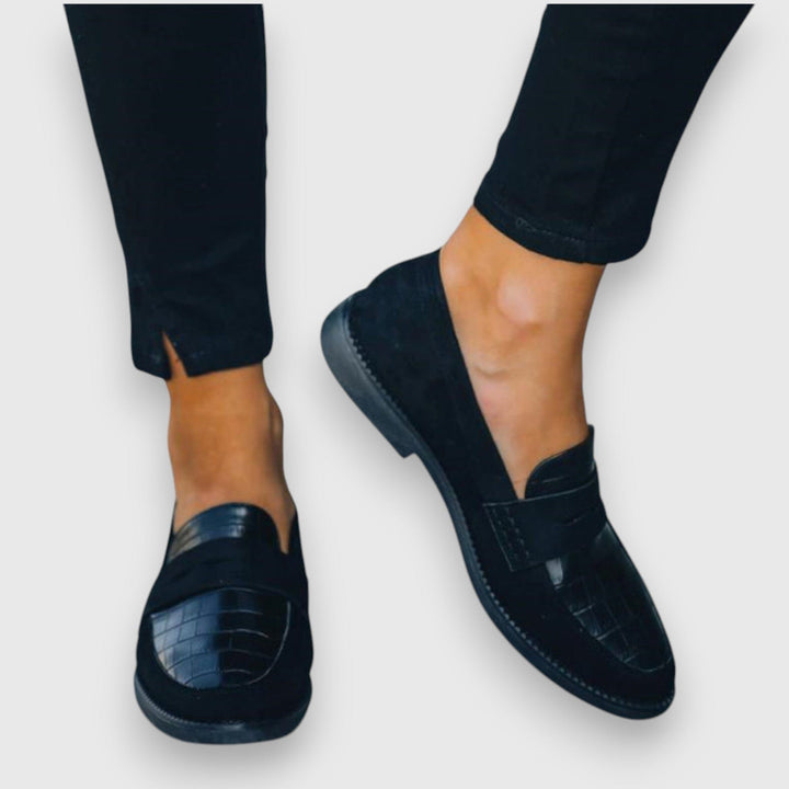 Liny Leather Loafer