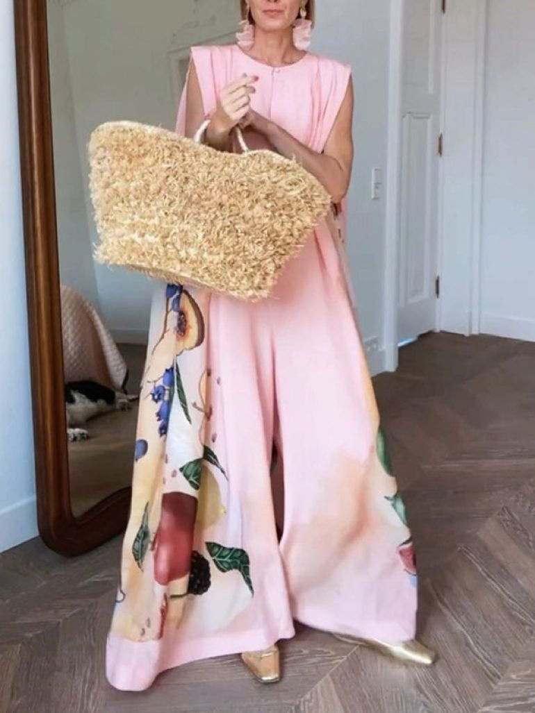 Loose sleeveless floral print jumpsuit