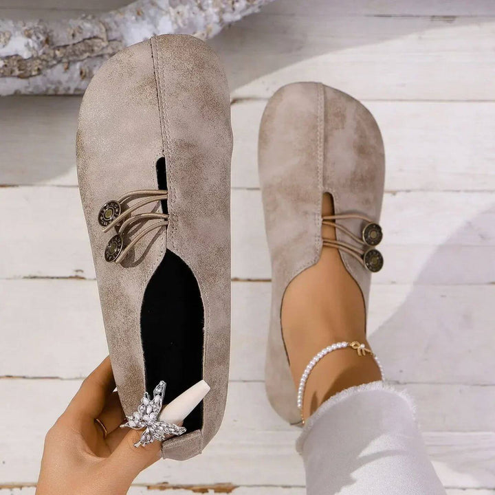 Lydia Vintage Flats