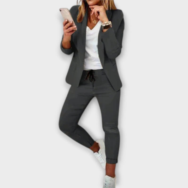 Sophia – Elegant & Comfortable Blazer Set