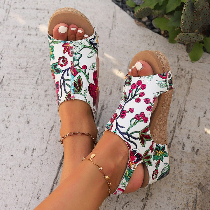 Sofía Bloom Platform Sandals