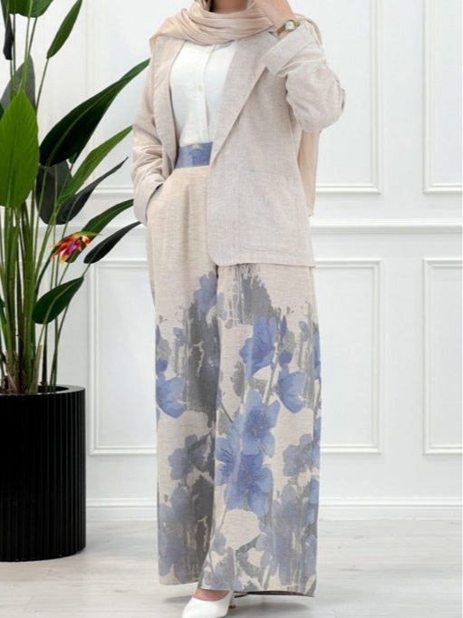 Beige long-sleeved blazer and printed trousers set
