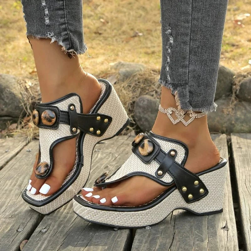Evelina Resin Slides