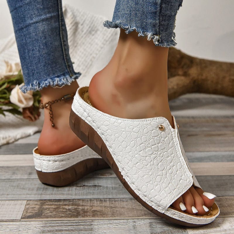 Valeria Embossed Metallic Sandals