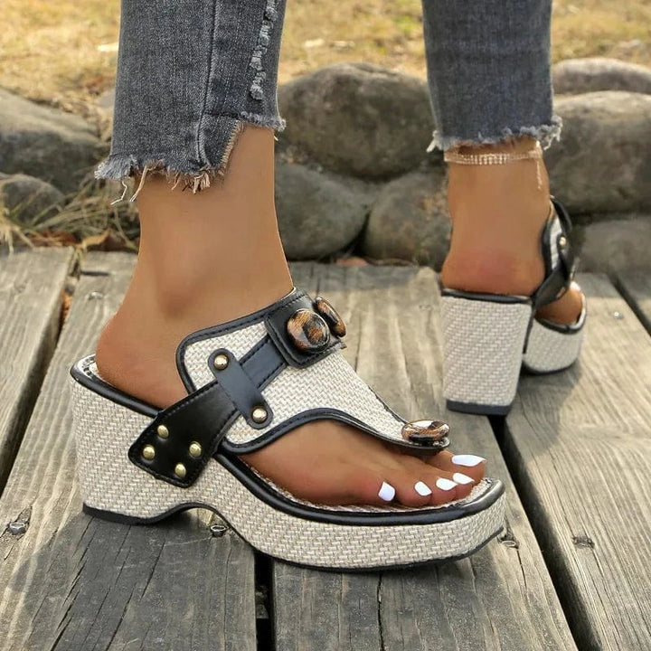 Evelina Resin Slides
