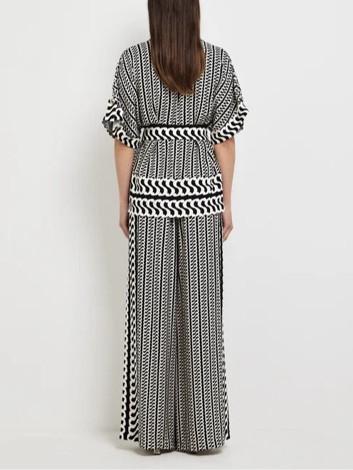 Black and white geometric print suit