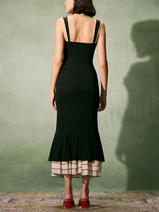 The Black Sweetheart Neck Bodycon Slip Midi Dress