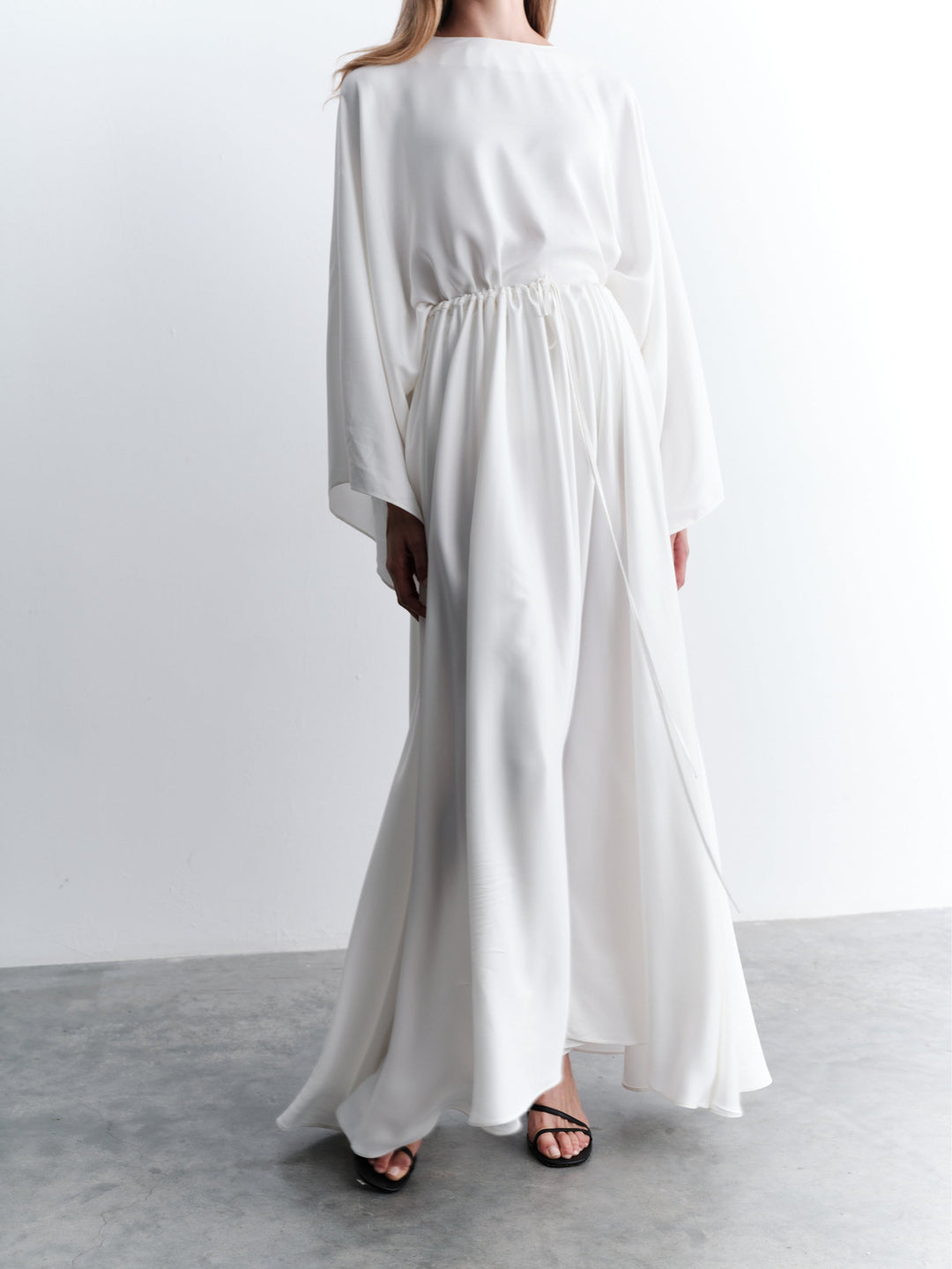 White Simple Loose Top and Skirt Two-piece Suit