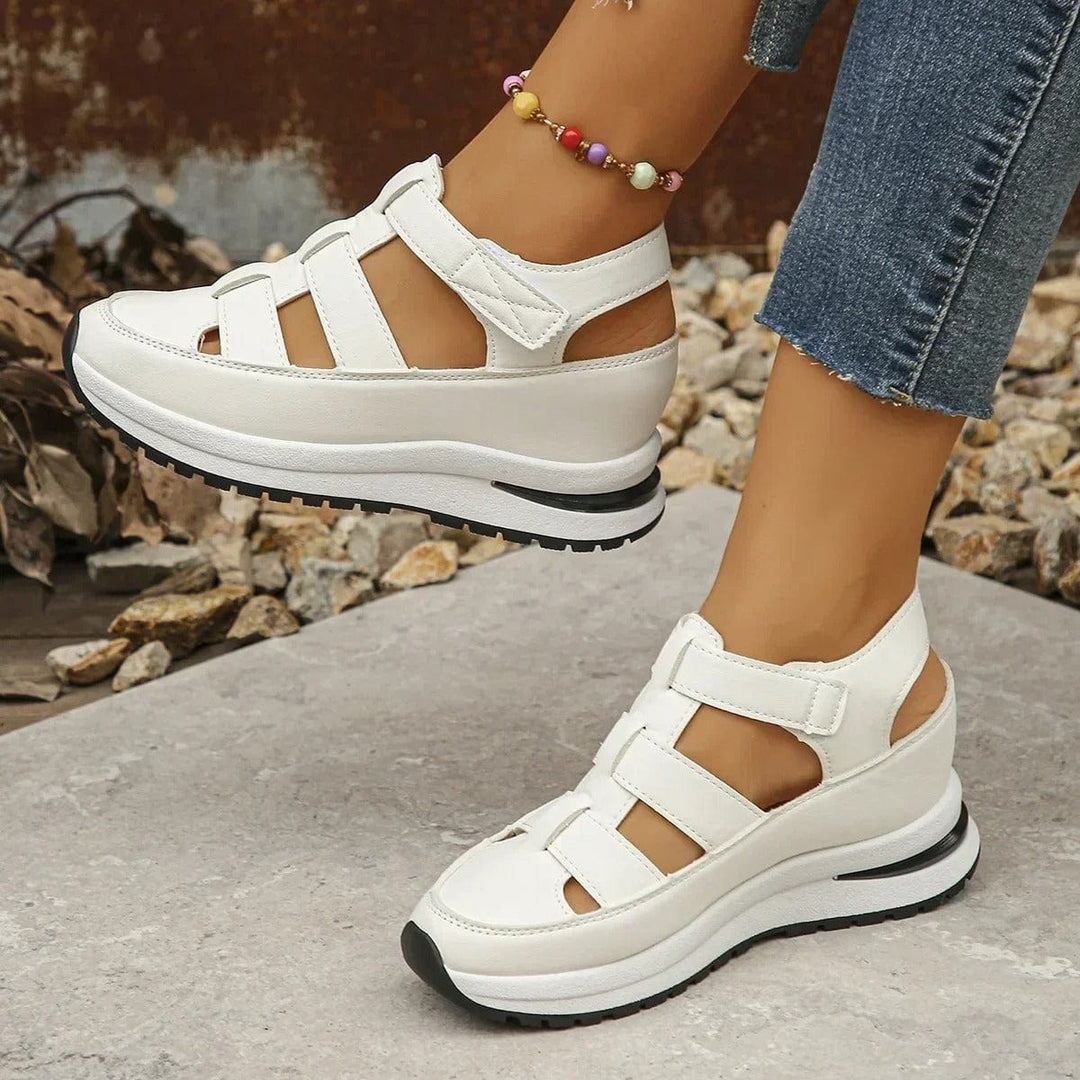 Kaia Liftstride Sandals