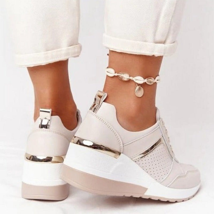 Eva Angelie Sneaker