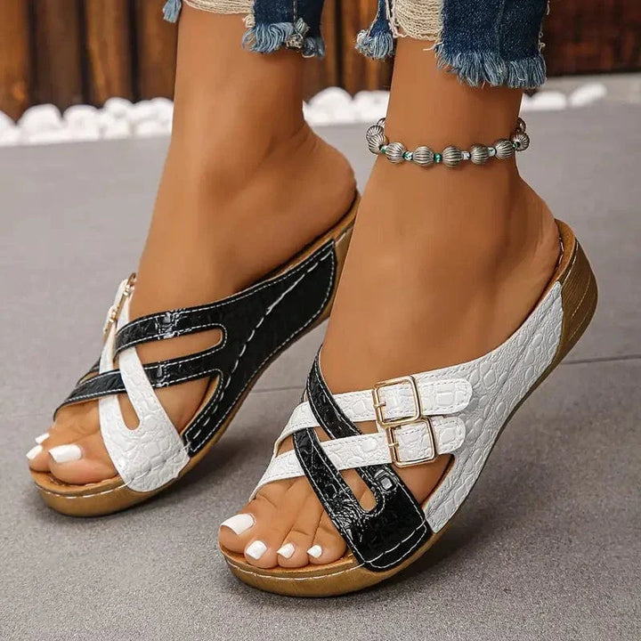 Deniza ShineStep Slippers
