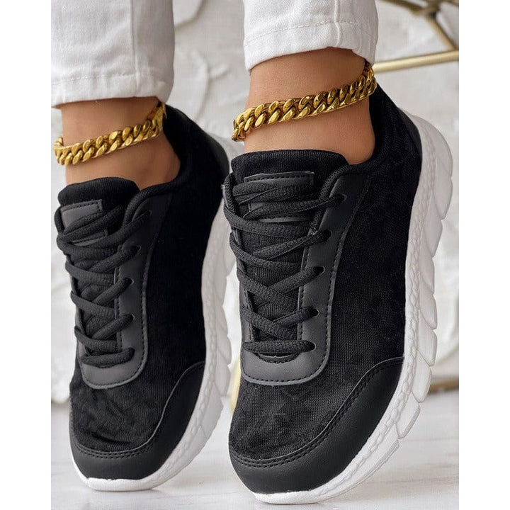 Sienna Bloom Lace Runners