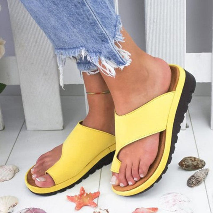 Lumière Comfort Slides